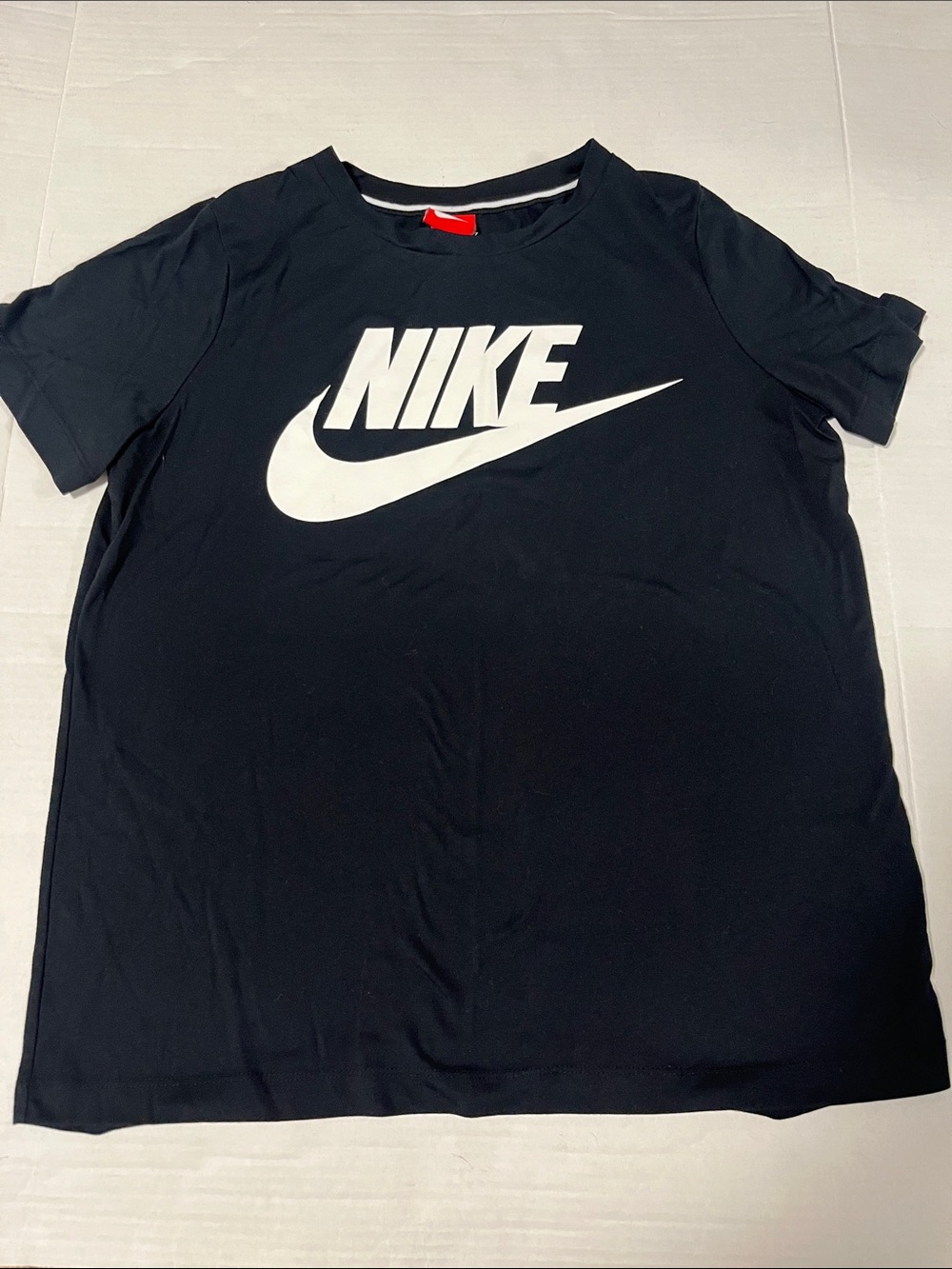 Nike Women’s Logo Short Sleeved T-Shirt